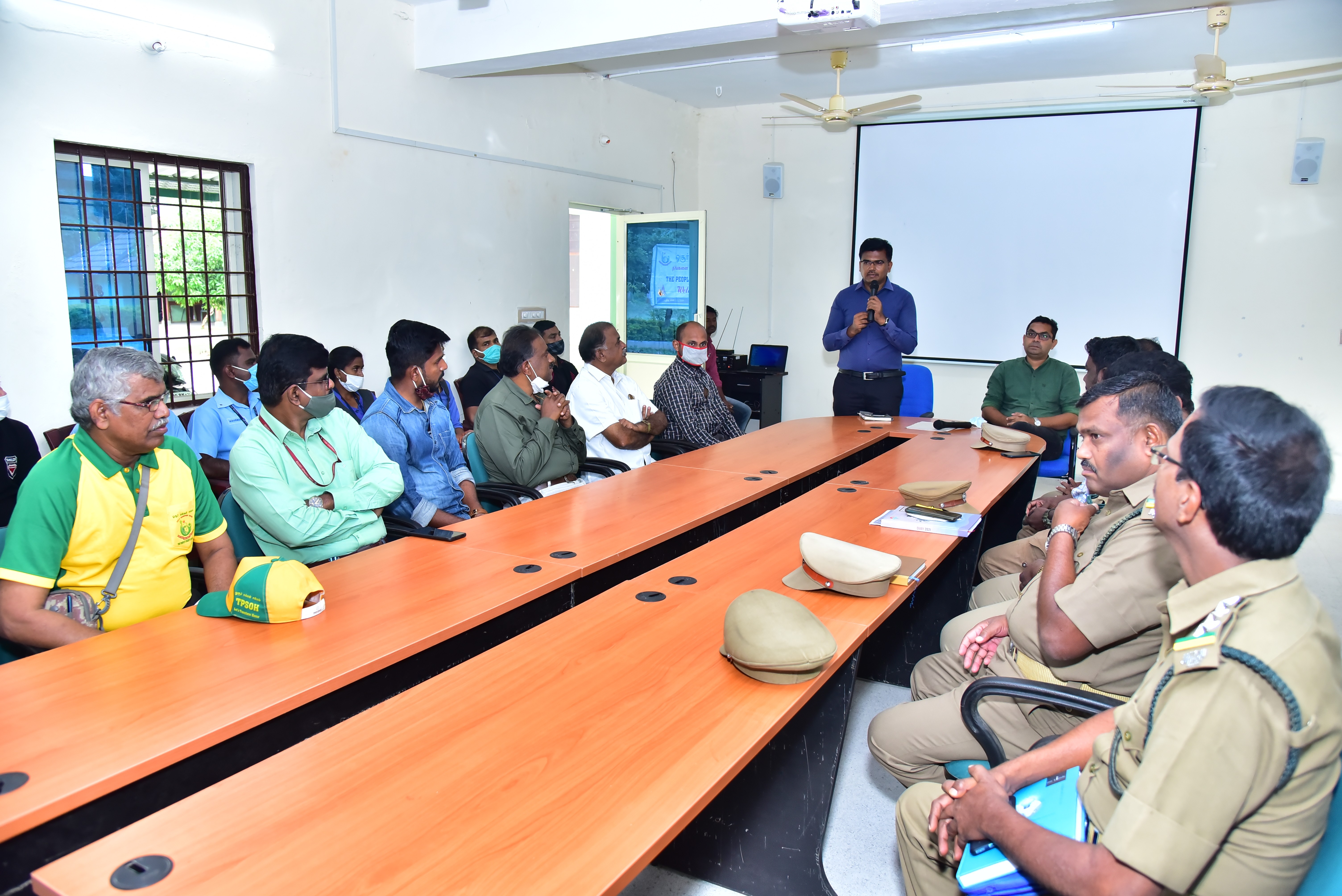 Mr S . PRABHU  IFS,  , District Forest Officer & Wild life Warden, Hosur speaking to the participants